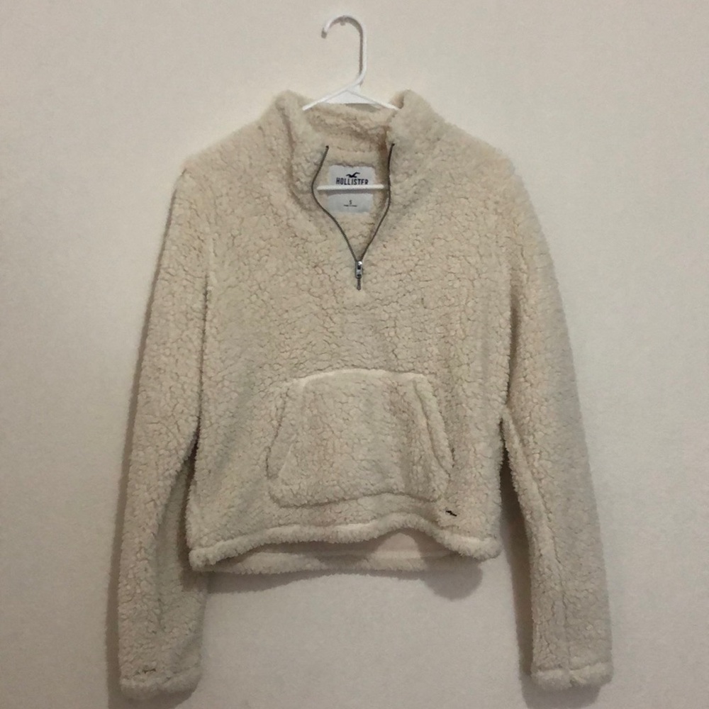 Hollister sweater zipup